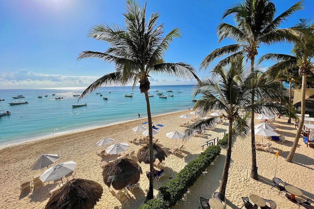 The Reef Coco Beach