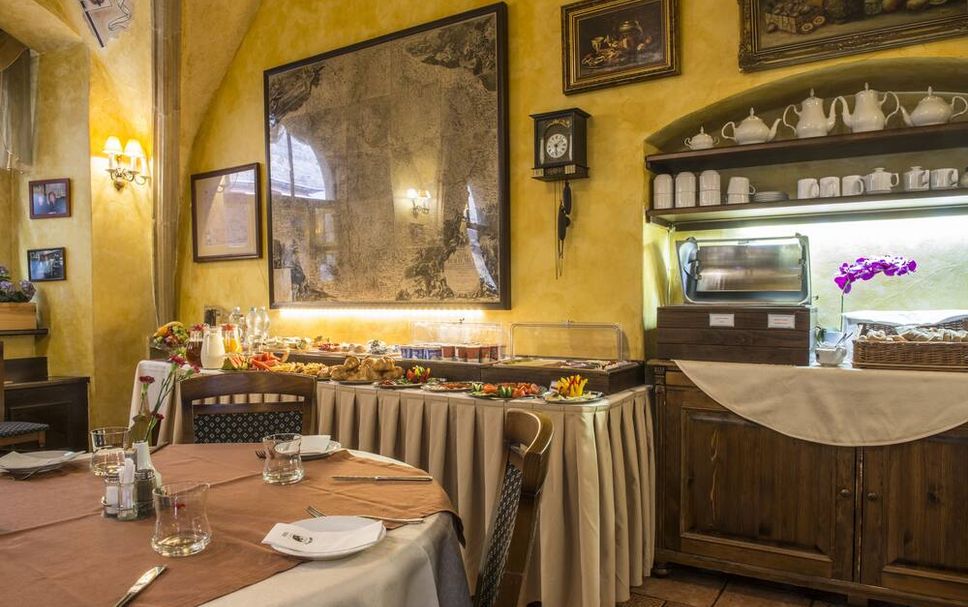 Restaurant Photo