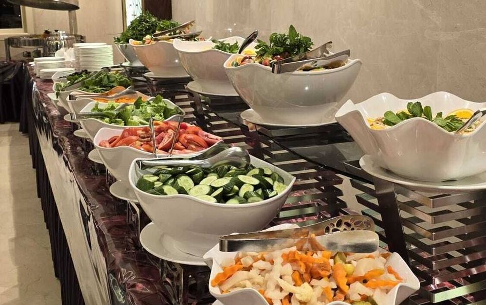 Buffet Photo