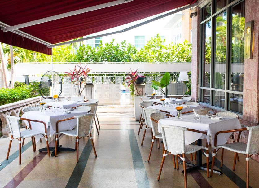 Restaurant Photo