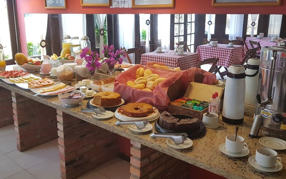 Buffet Photo
