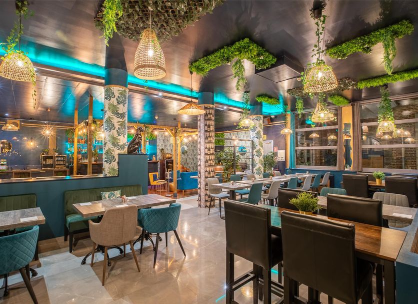 Restaurant Photo