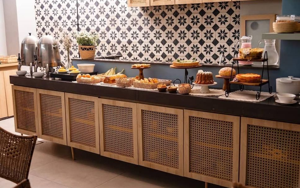 Buffet Photo