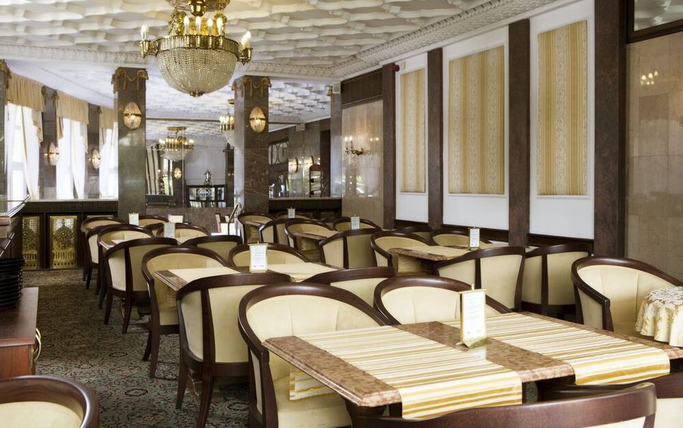 Restaurant Photo