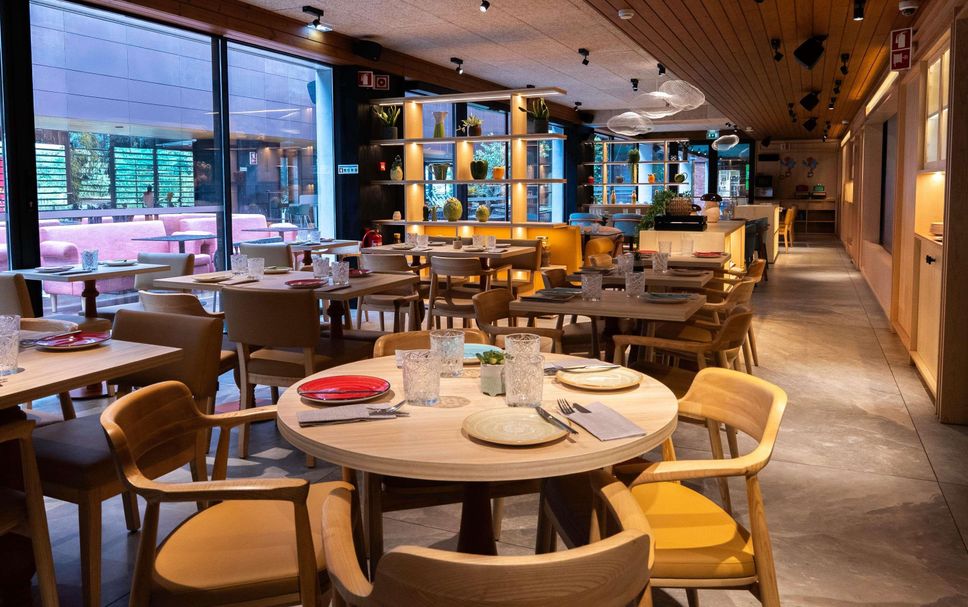 Restaurant Photo