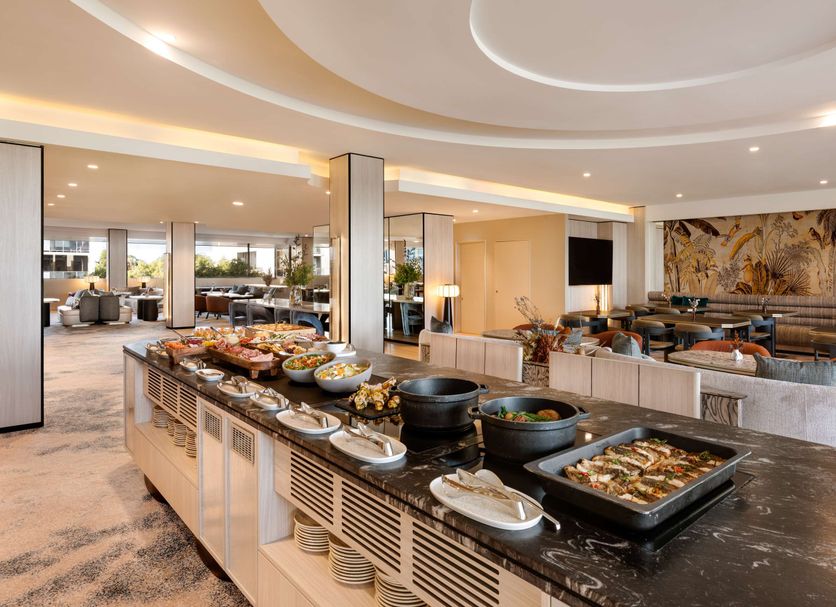 Buffet Photo