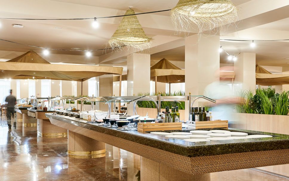 Buffet Photo